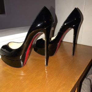 Christian Louboutin Lady Peep